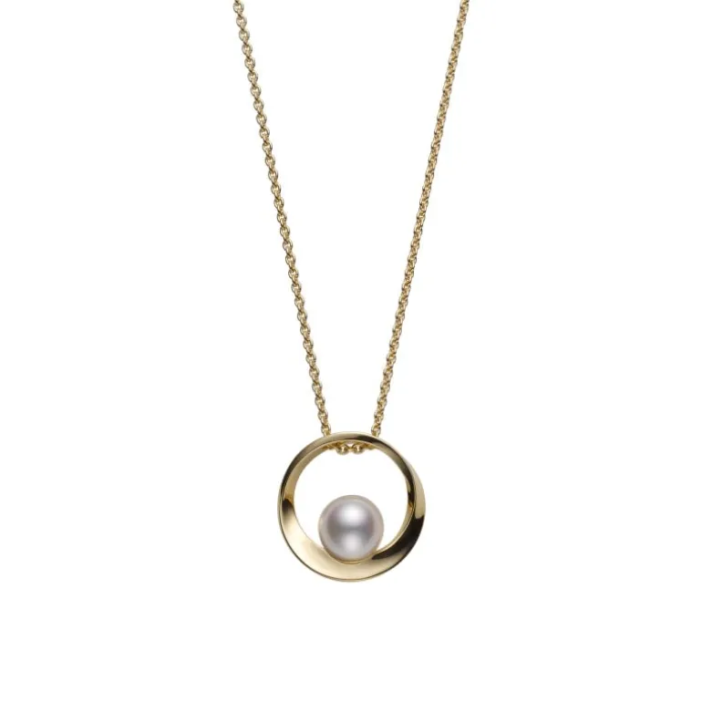 Akoya Cultured Pearl Circle Pendant in 18K Yellow Gold