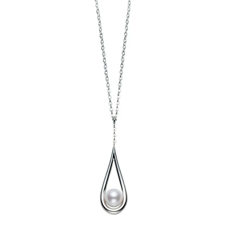 Akoya Cultured Pearl Pendant in 18K White Gold