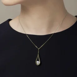 Classic Akoya Cultured Pearl Drop Pendant in 18K Yellow Gold