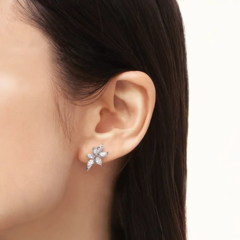 Diamond Earrings in 18K White Gold