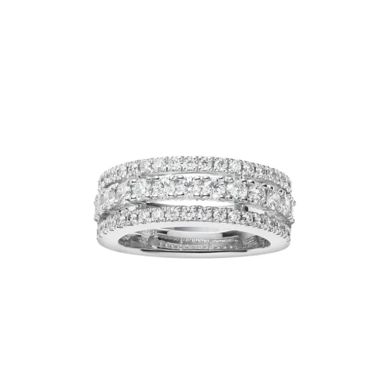 Diamond Ring in 18K White Gold
