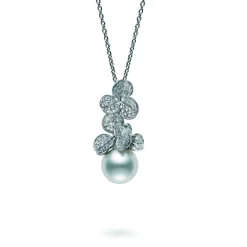 Fortune Leaves Pendant