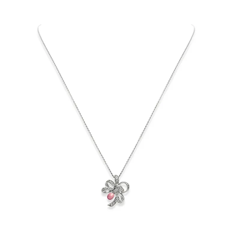 Jeux de Rubans Conch Pearl and Diamond Pendant