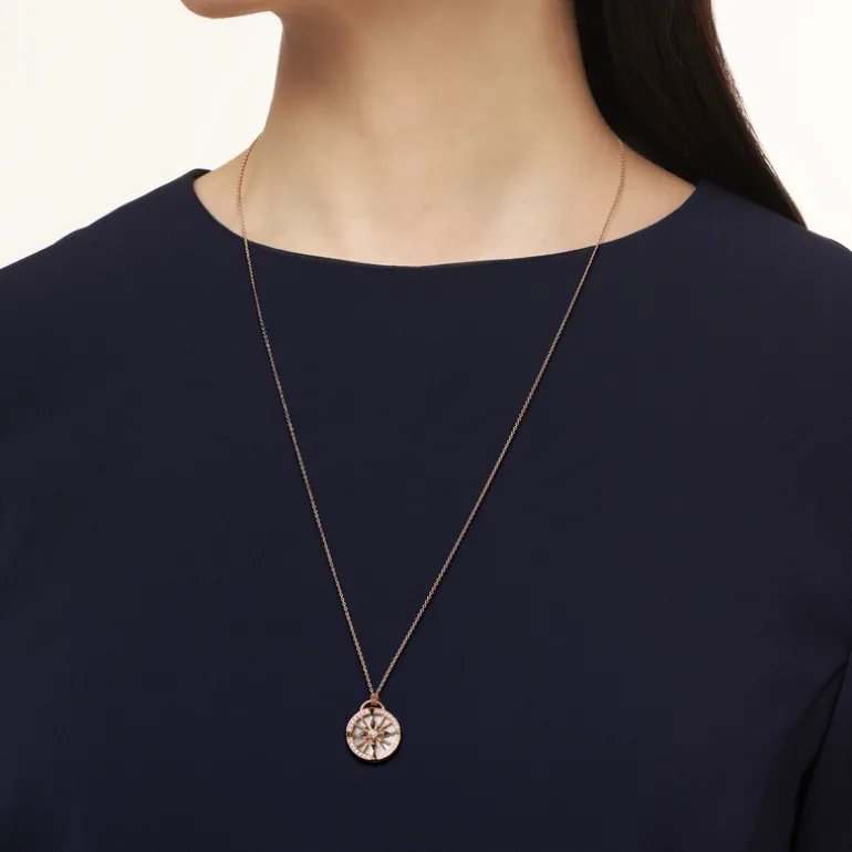 LUCKY ARROWS Mother of Pearl Pendant in 18K Pink Gold