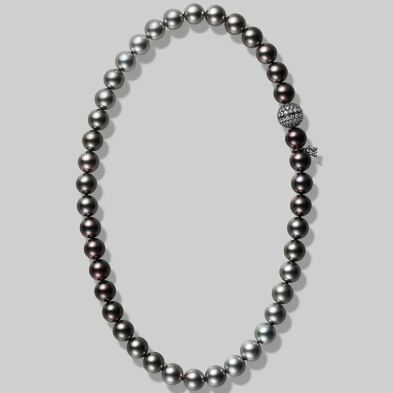 Passionoir Black South Sea Cultured Pearl Necklace with Diamond Clasp MZP10232BDXW | MIKIMOTO