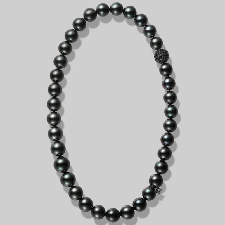 Passionoir Black South Sea Cultured Pearl Necklace with Black Spinel Clasp MZP10233BYXW | MIKIMOTO